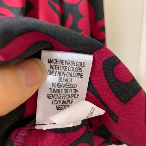 🌷3 for$25🌷Apt 9, US S (Fits Up To US L) Black & Red Floral Keyhole Back Tunic - Picture 7 of 8